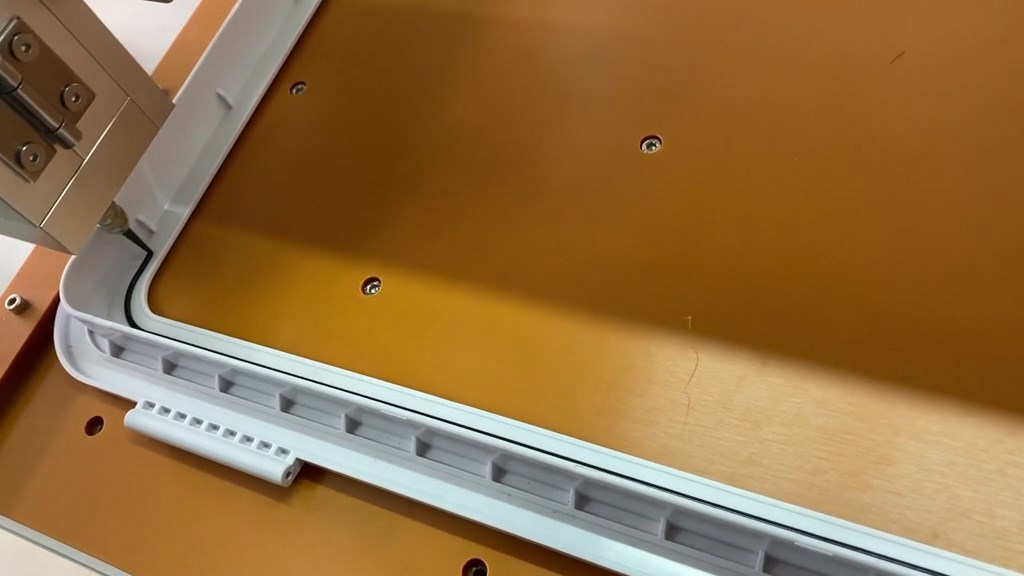 電動式膏狀膠精密定量涂膠應用